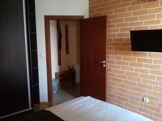 Гостевой дом Central City Rooms София Двухместный номер Делюкс с 1 кроватью и балконом-8