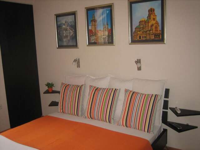 Гостевой дом Central City Rooms София-34